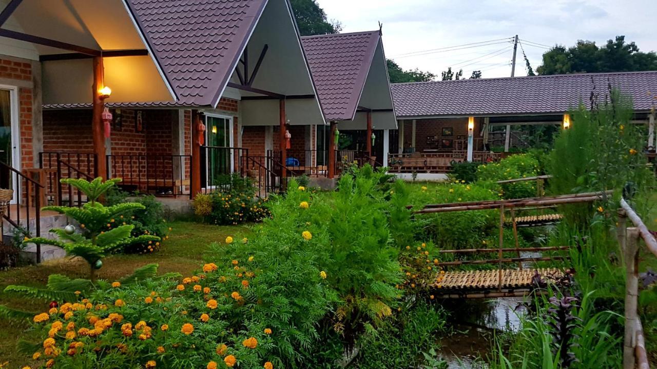 ฮ้างนาตาจันทร์ Villa Pua Exterior photo